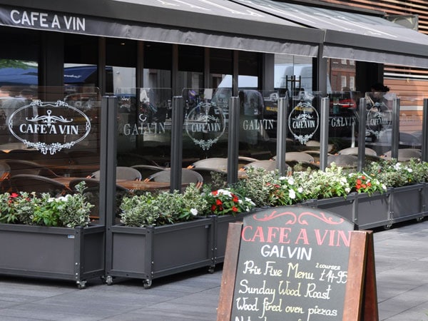 Nizza Planters and Windbreak