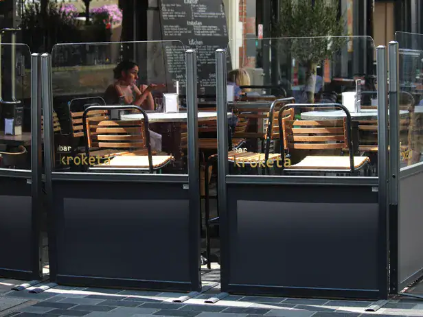 Roma Elegance Windbreak at Bar Kroketa, London